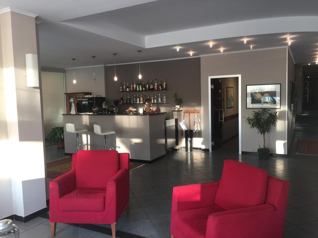 Hotel Internazionale Finale Ligure Exteriör bild